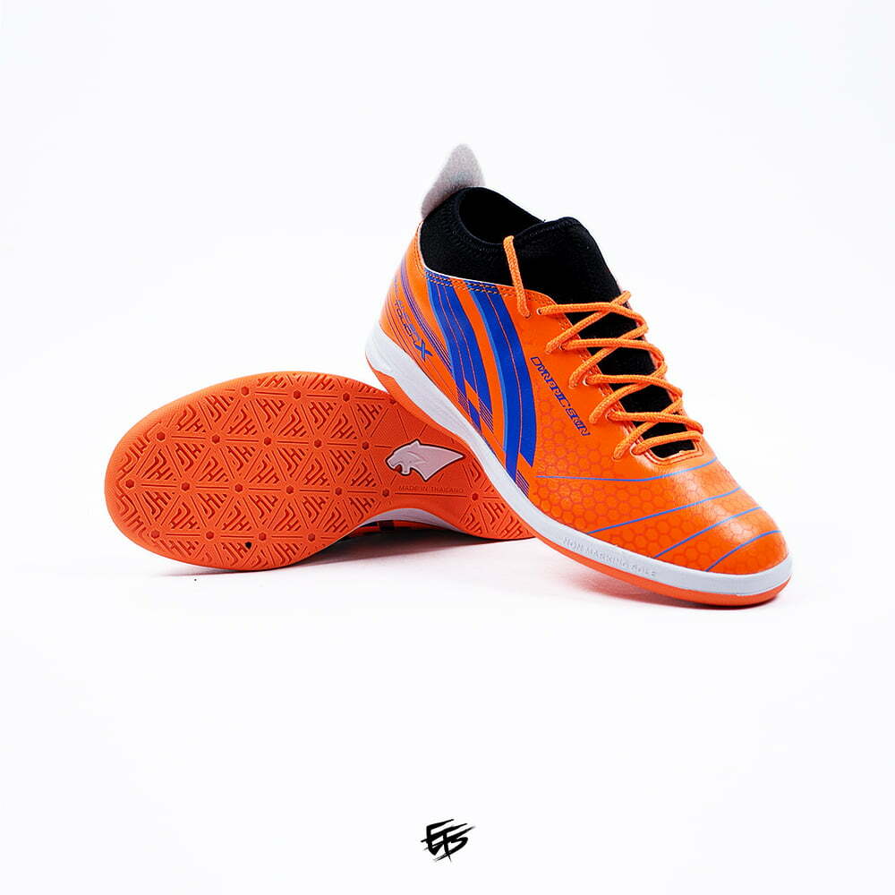 pan futsal shoes